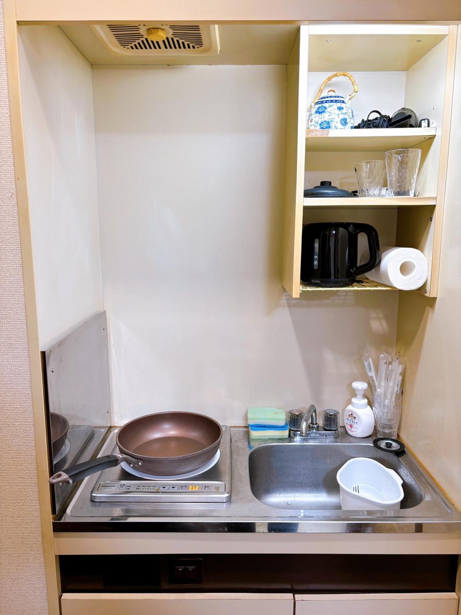 Apartment 池袋駅至近！静かで独立した生活空間（クオリティハイツ） *